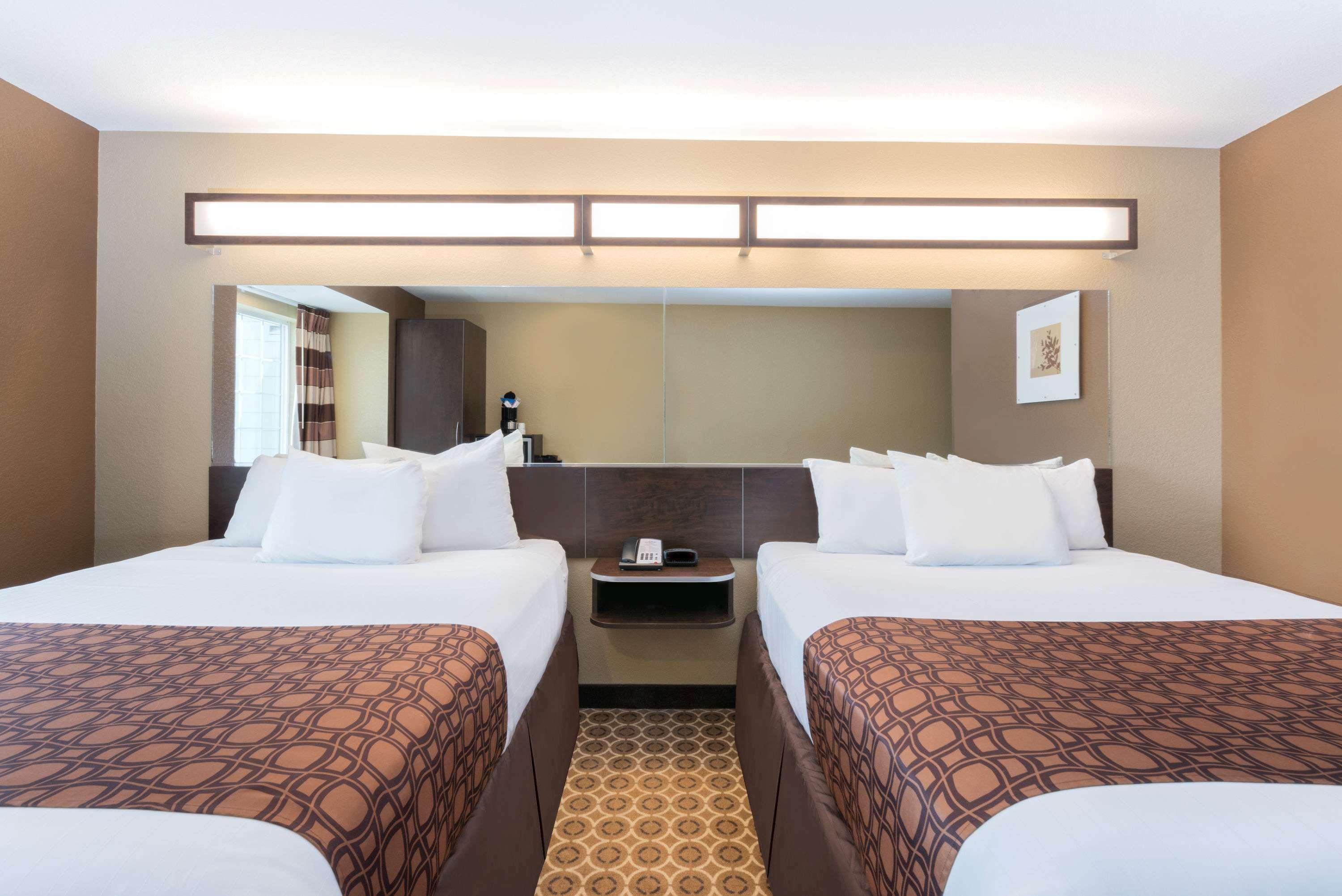 Microtel Inn & Suites By Wyndham Dickinson Exterior photo
