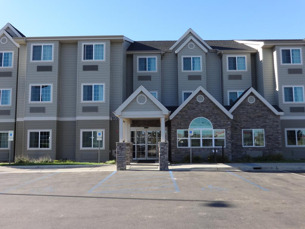 Microtel Inn & Suites By Wyndham Dickinson Exterior photo